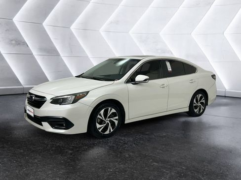 Used 2021 Subaru Legacy Premium image 3