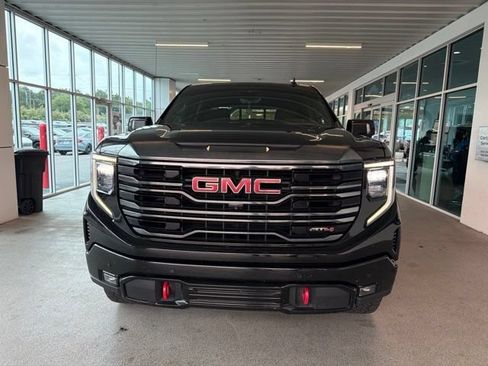 Used 2023 GMC Sierra 1500 AT4 w/ Technology Package AWD/4WD image 2