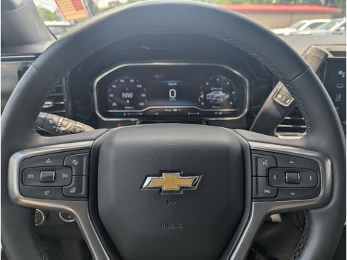 Used 2023 Chevrolet Silverado 1500 LT AWD/4WD image 17