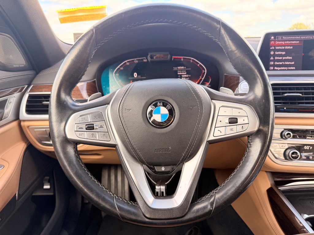 Used 2020 BMW 750i xDrive AWD/4WD image 21