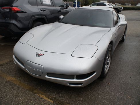 Used 2002 Chevrolet Corvette Z06 w/ Memory Pkg image 1