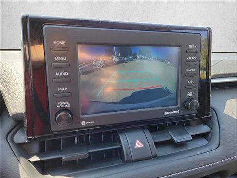 Used 2022 Toyota RAV4 LE AWD/4WD image 22