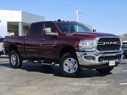 Used 2024 RAM 2500 Tradesman w/ Chrome Appearance Group image 2