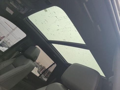 Used 2021 Chevrolet Tahoe Z71 image 33