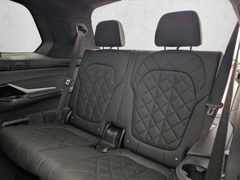 Certified 2023 BMW X7 xDrive40i w/ Premium Package image 20