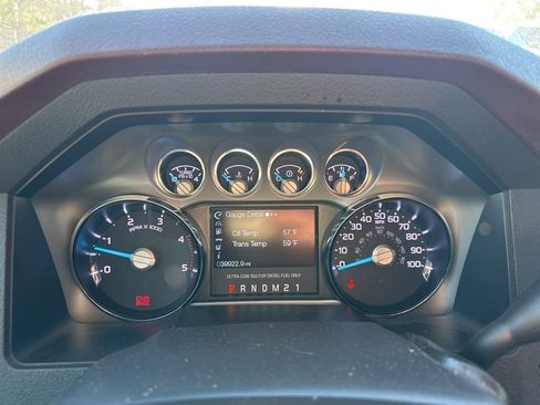 Used 2014 Ford F350 King Ranch w/ King Ranch w/Chrome Package image 9