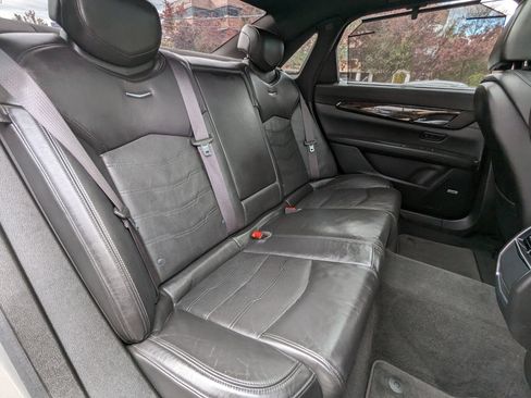 Used 2018 Cadillac CT6 Luxury image 33