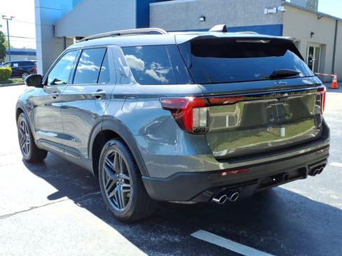 Certified 2025 Ford Explorer ST w/ Sun And Sound Package AWD/4WD image 6