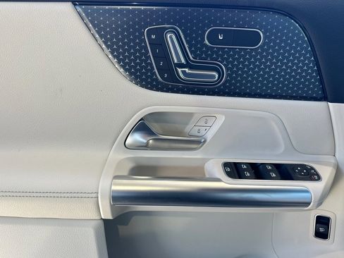 Used 2026 Mercedes-Benz GLA 250 image 12