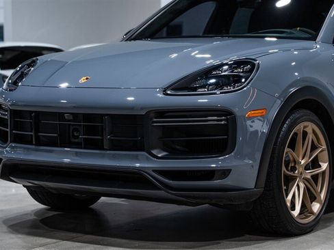 Used 2022 Porsche Cayenne Turbo GT AWD/4WD image 70