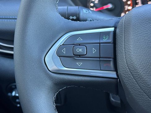 New 2026 Jeep Compass Latitude image 25