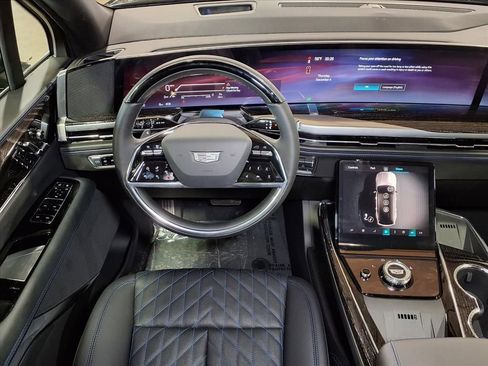 New 2026 Cadillac Escalade IQL Luxury AWD/4WD image 10