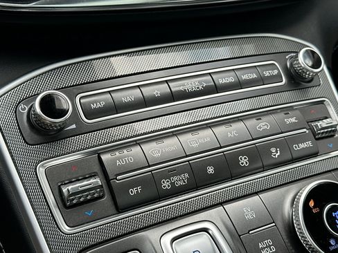 Certified 2022 Hyundai Santa Fe Limited w/ Cargo Package image 21