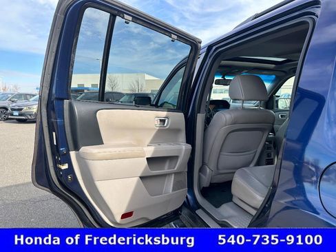 Used 2014 Honda Pilot Touring image 30
