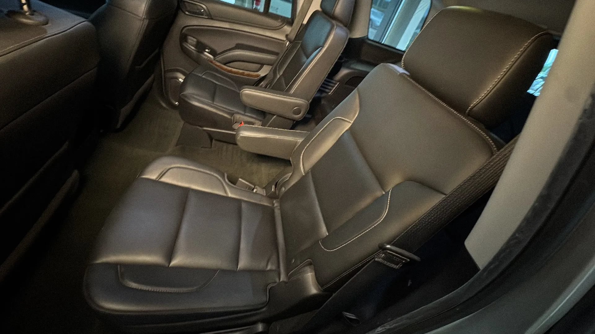 Used 2018 Chevrolet Tahoe LT AWD/4WD image 43