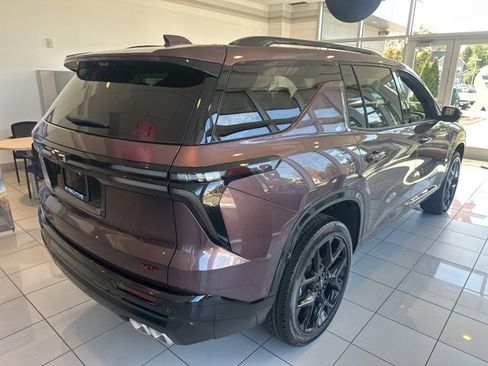 New 2026 Chevrolet Traverse RS w/ LPO, Floor Liner Package image 4