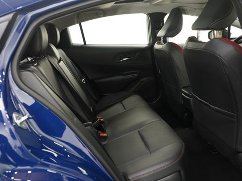 Used 2025 Toyota Prius Plug-In Hybrid image 12