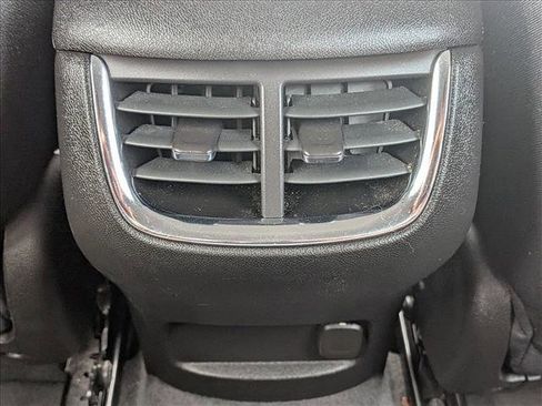 Used 2023 Chevrolet Malibu LT FWD image 17