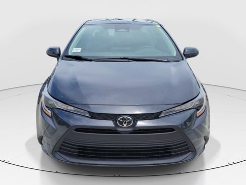Certified 2025 Toyota Corolla LE FWD image 2