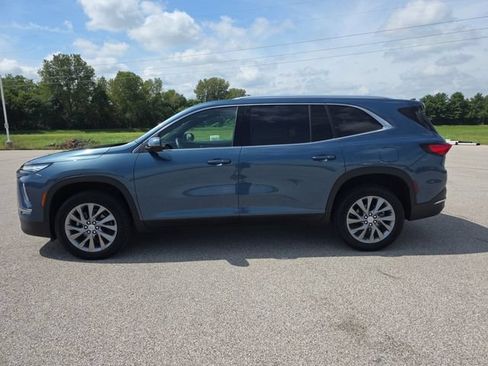 Used 2025 Buick Enclave Preferred FWD image 10