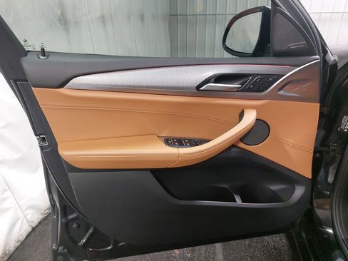 Used 2019 BMW X4 xDrive30i w/ M Sport Package 2 image 28