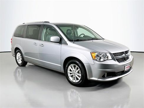 Used 2019 Dodge Grand Caravan SXT image 15