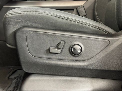 Used 2022 RAM 1500 Big Horn image 7