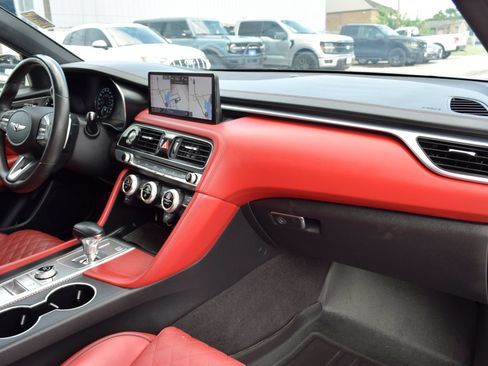 Used 2022 Genesis G70 3.3T Launch Edition RWD image 20
