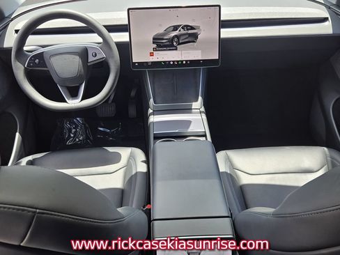 Used 2026 Tesla Model Y 2WD image 12