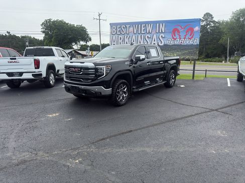 Used 2025 GMC Sierra 1500 SLT w/ SLT Premium Plus Package AWD/4WD image 1