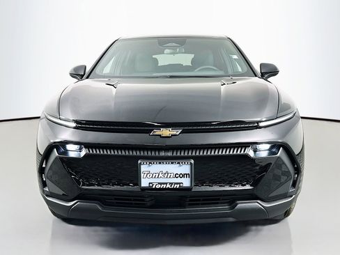 New 2026 Chevrolet Equinox EV LT image 2