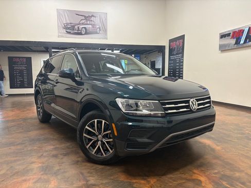 Used 2019 Volkswagen Tiguan SE AWD/4WD image 1