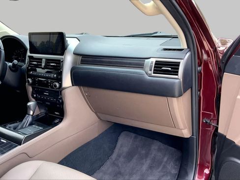 Used 2022 Lexus GX 460 Luxury w/ Sport Design Package AWD/4WD image 19