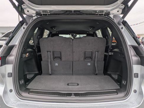 New 2025 Jeep Grand Cherokee L Laredo w/ Luxury Tech Group I image 28