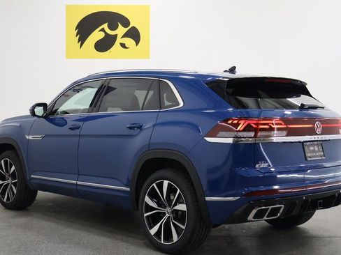 New 2025 Volkswagen Atlas Cross Sport SEL Premium R-Line image 9