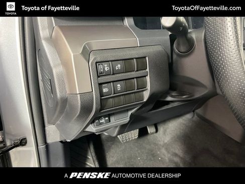 Used 2024 Toyota Tacoma SR5 AWD/4WD image 20