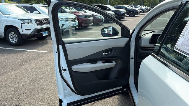 Certified 2024 Nissan Ariya AWD image 8
