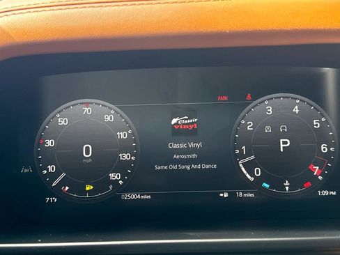 Used 2024 Land Rover Defender 130 X image 29