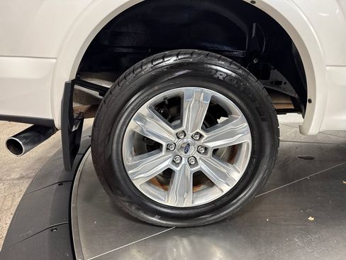 Used 2016 Ford F150 Platinum w/ Technology Package AWD/4WD image 13