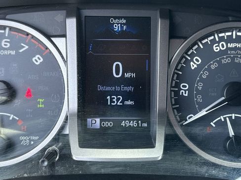 Used 2018 Toyota Tacoma Limited image 12