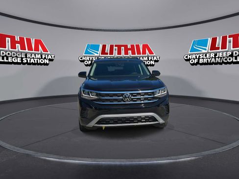 Used 2022 Volkswagen Atlas SE w/ Black Wheel Package FWD image 3