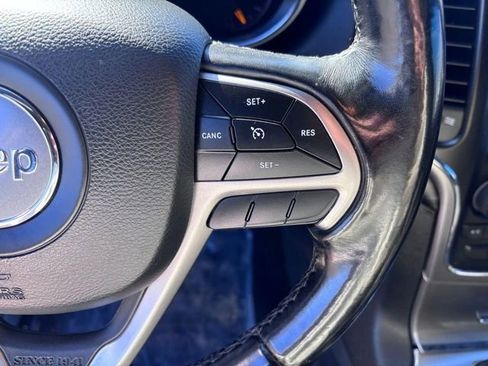 Certified 2020 Jeep Grand Cherokee Laredo image 18