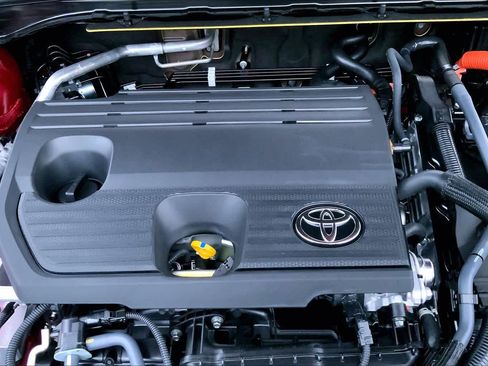 New 2025 Toyota Crown Signia image 17