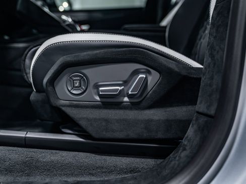 Used 2024 Lamborghini Urus Performante image 19