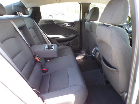 Used 2025 Chevrolet Malibu LT FWD image 25