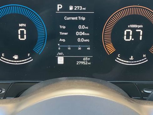 Used 2025 Hyundai Kona SEL FWD image 33