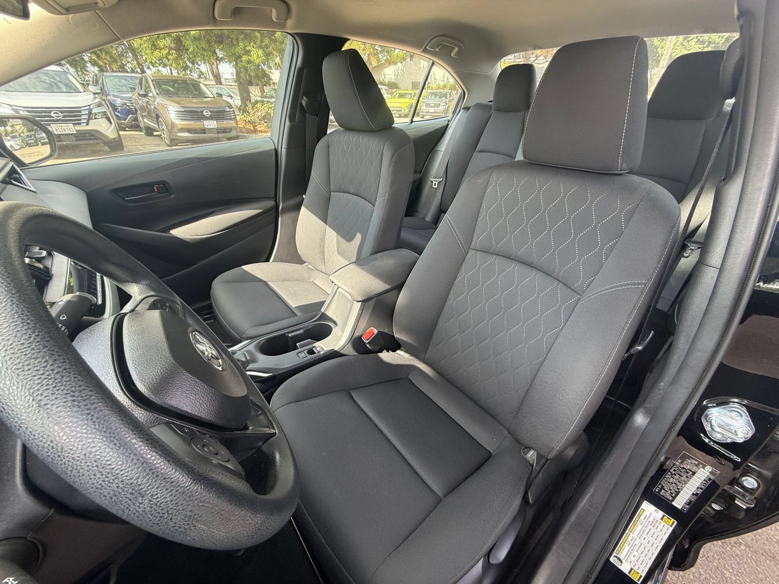 Used 2025 Toyota Corolla LE FWD image 32