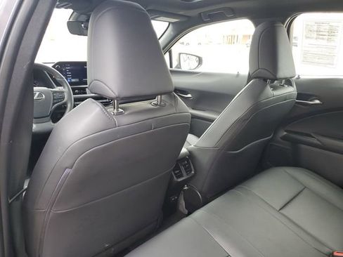 Used 2023 Lexus UX 250h AWD w/ Accessory Package (Z1) image 27