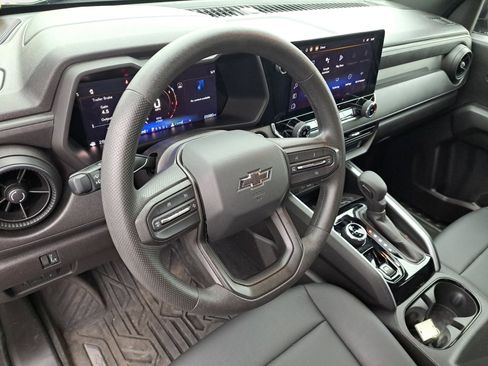 Certified 2024 Chevrolet Colorado Trail Boss w/ Advanced Trailering Package AWD/4WD image 10