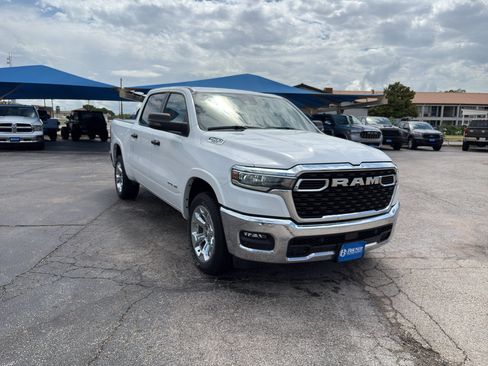 Used 2025 RAM 1500 Lone Star AWD/4WD image 3